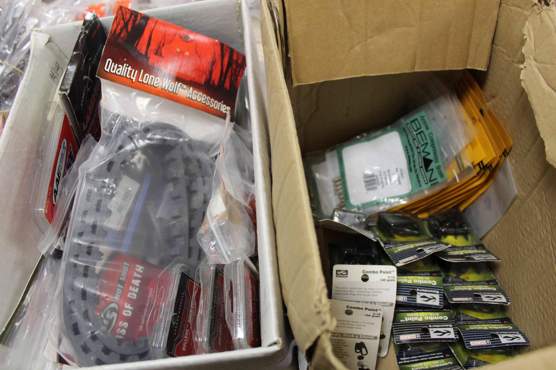 ARCHERIE DIFFUSION - LOT 36