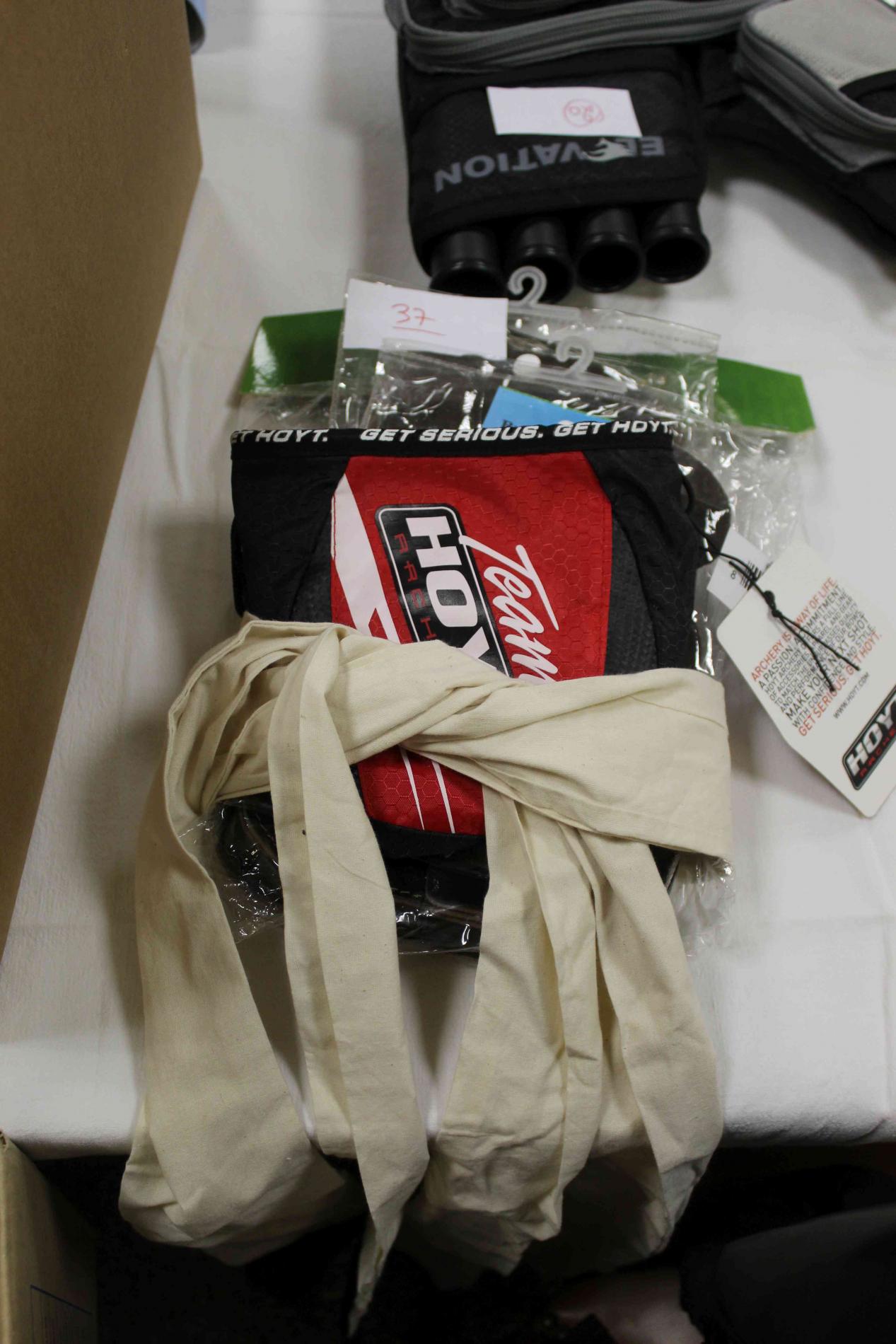 ARCHERIE DIFFUSION - LOT 37