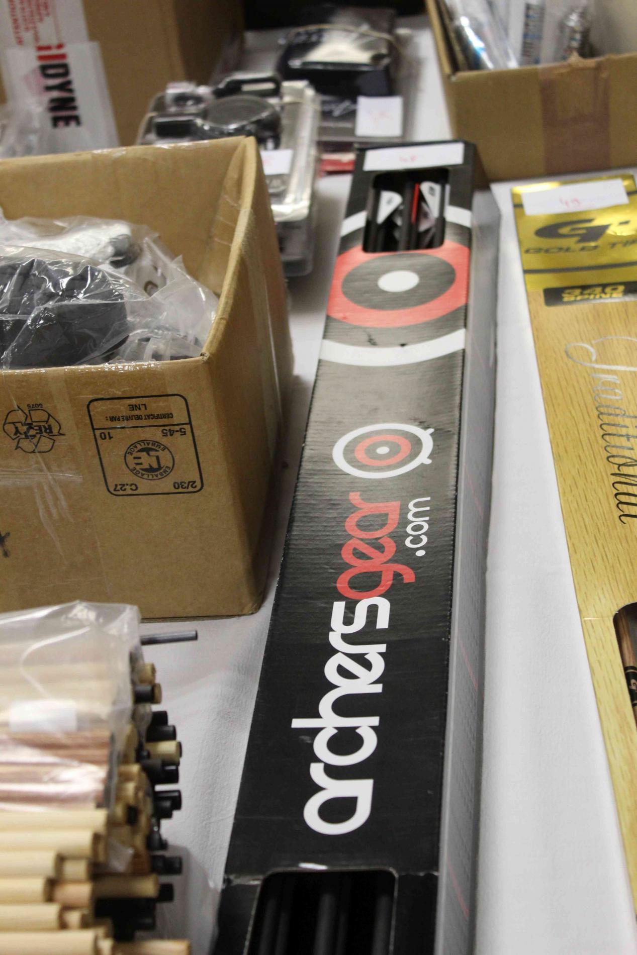 ARCHERIE DIFFUSION - LOT 48