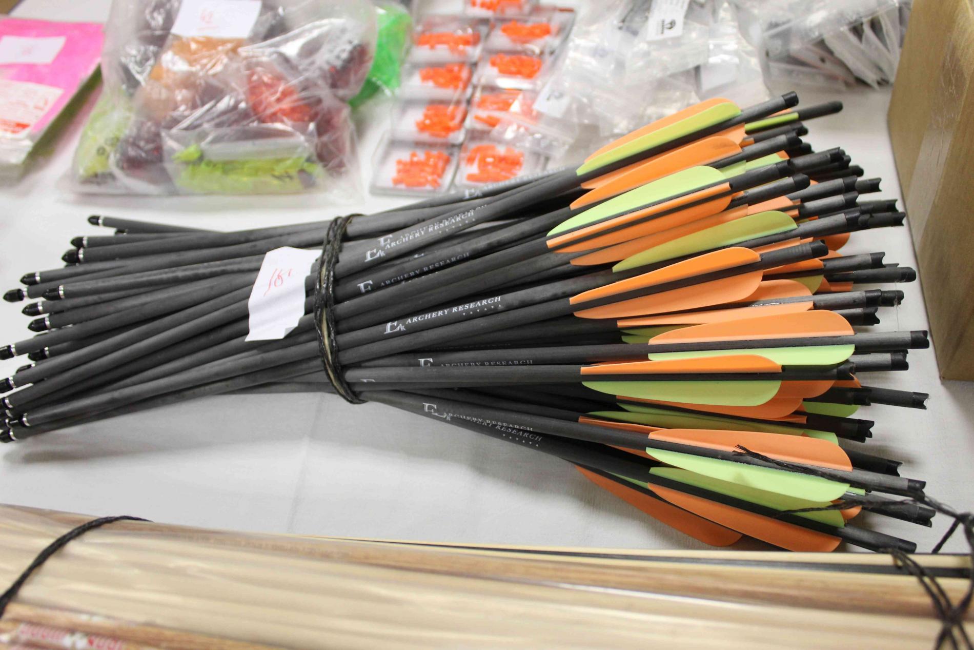 ARCHERIE DIFFUSION - LOT 50