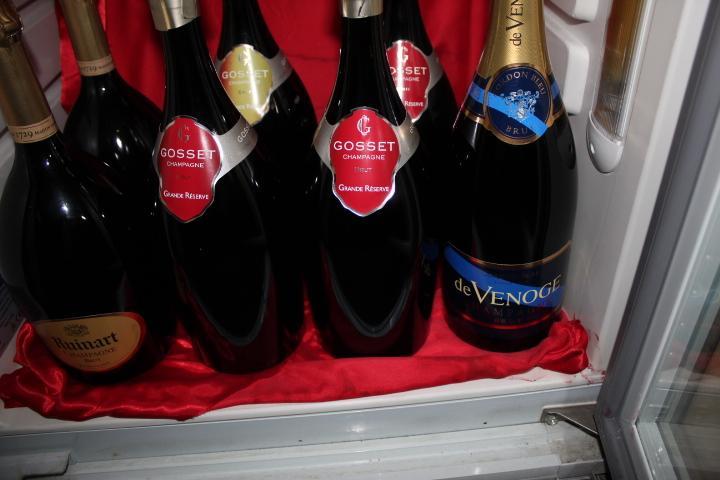 Photos VENTE AUX ENCHERES SUR LIQUIDATION JUDICIAIRES DU 02.10.2023