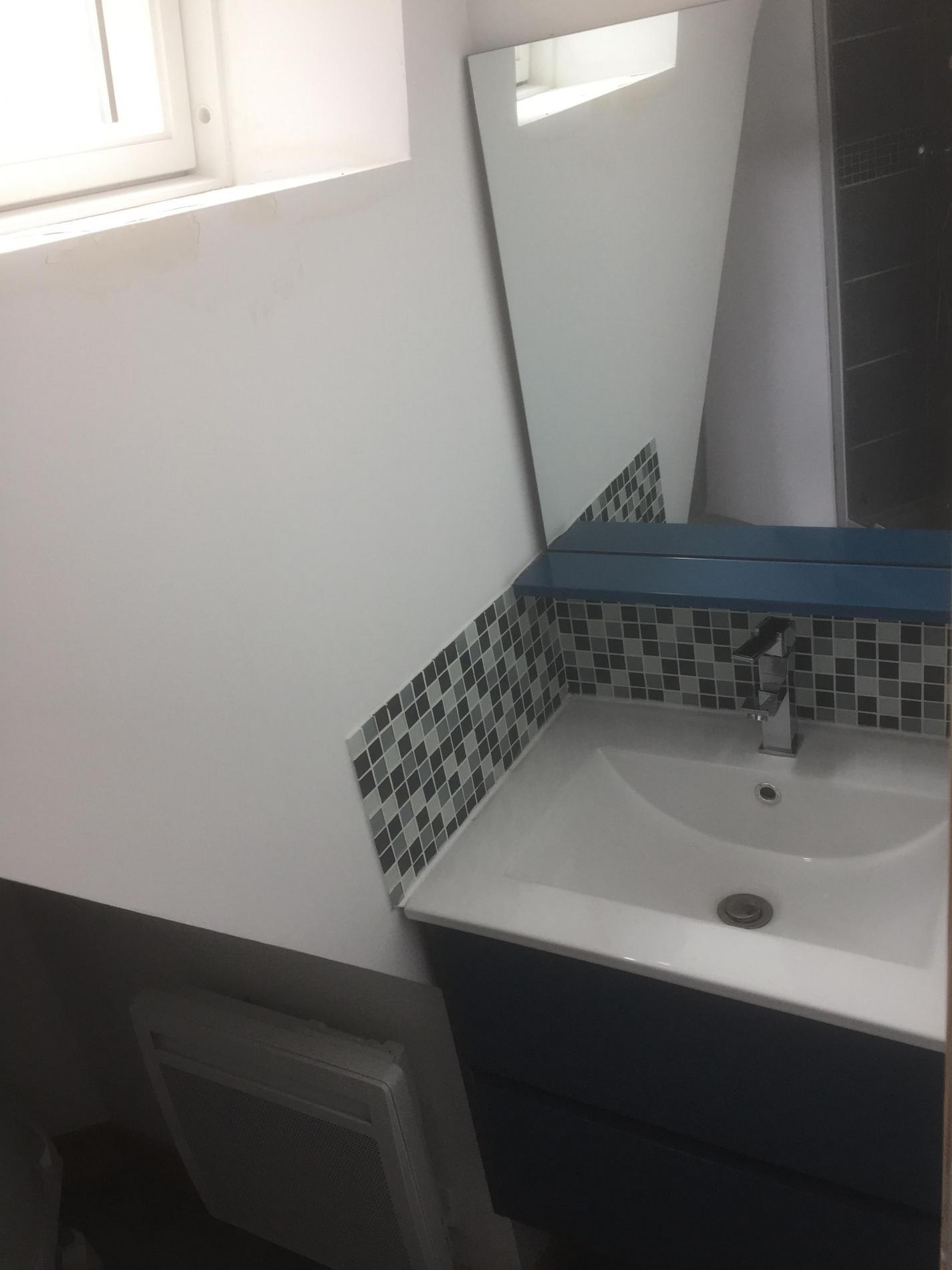 STUDIO CENTRE VILLE REFAIT A NEUF